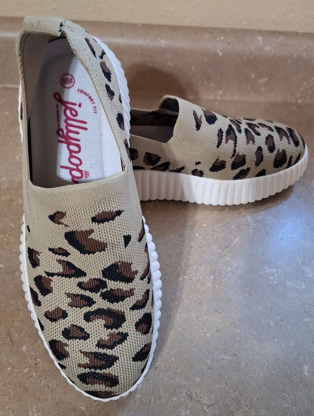 Jellypop Leopard Print Slip-On Women's Shoe. Sz 8.5